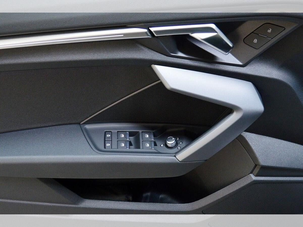 Audi A3 Sportback S line 35 TFSI S tronic LED*NAV*SHZ*ACC*PARKLENK*KAMERA*VIRTUAL*18"