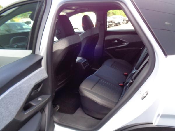 Peugeot 3008 Hybrid 145 e-DSC6 GT Allwetterr. Navi, Kamera