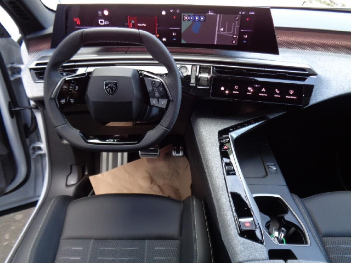 Peugeot 3008 Hybrid 145 e-DSC6 GT Allwetterr. Navi, Kamera