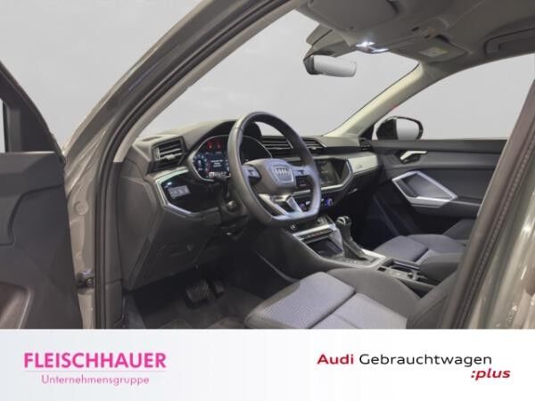 Audi Q3 35 TFSI S line LED+AHK+VC+ACC+19''+sound+App-connect
