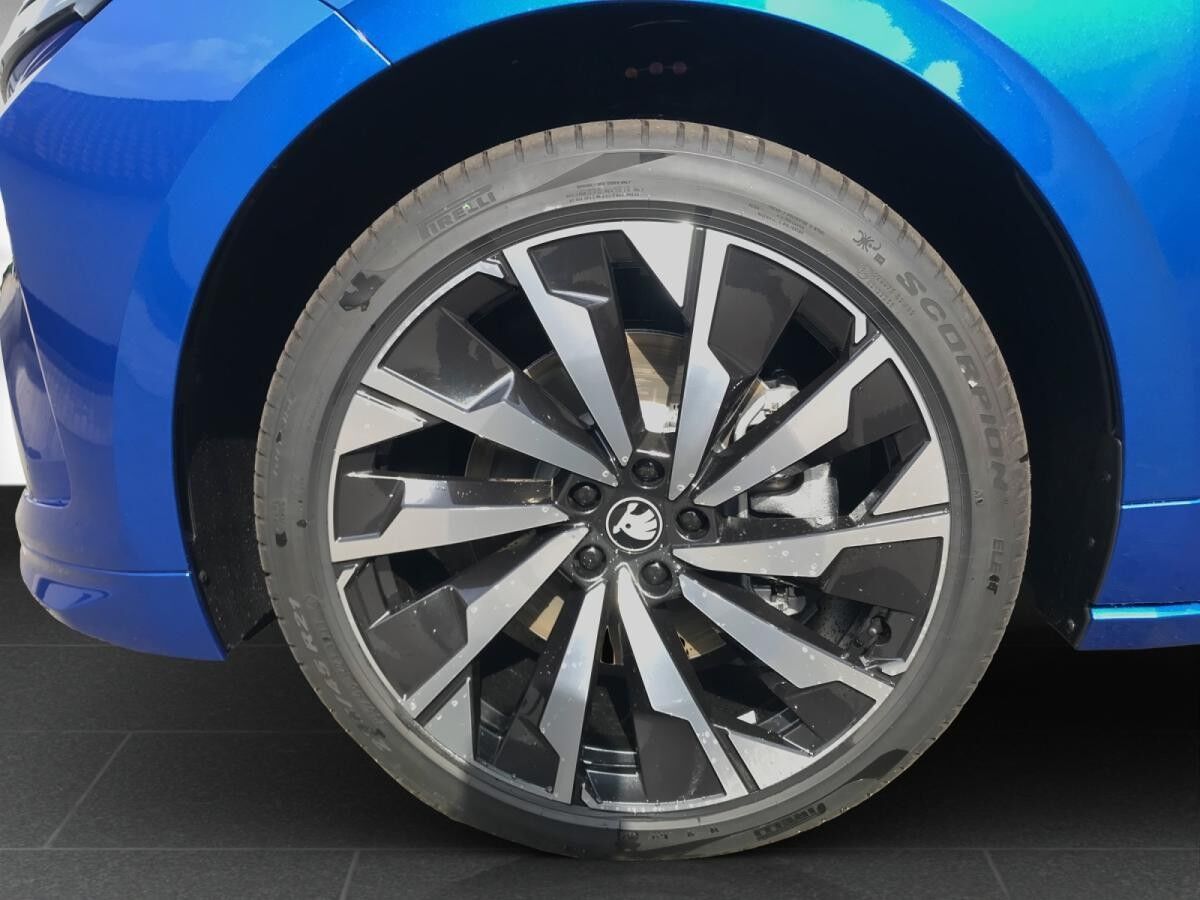 Skoda ENYAQ Coupe 85 Sportline mit AHZV Skoda ENYAQ Coupe 85 Sportline mit AHZV