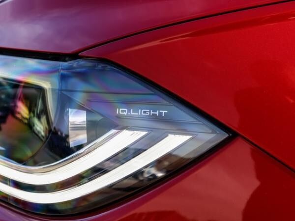 Volkswagen Polo VI 1,0 TSI DSG R-Line Matrix Navi PDC Alu
