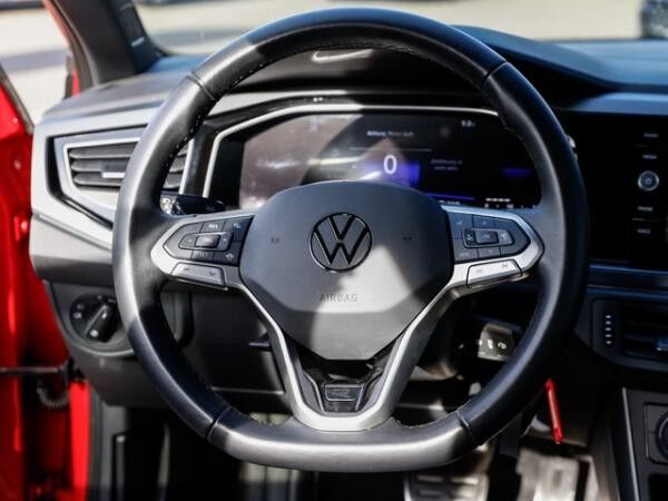Volkswagen Polo VI 1,0 TSI DSG R-Line Matrix Navi PDC Alu