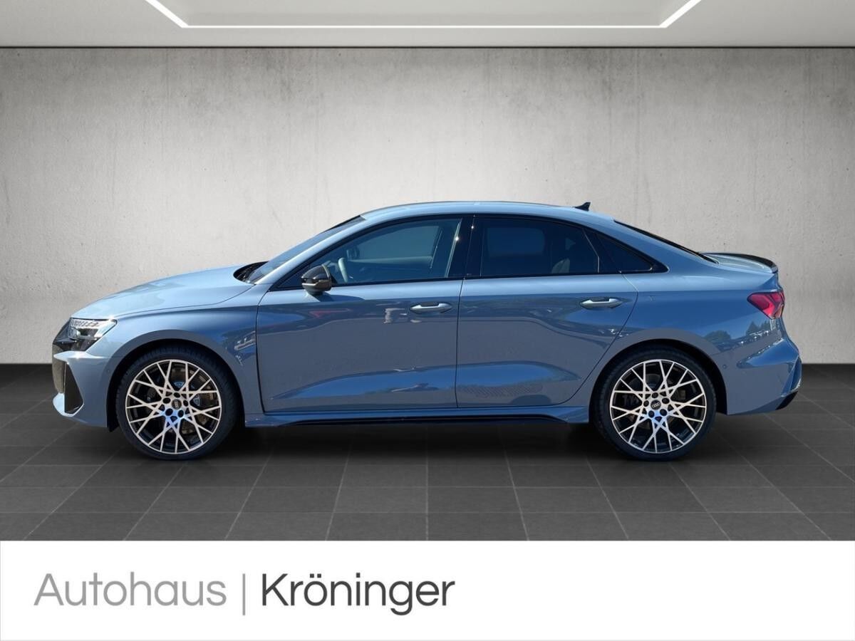 Audi RS3 Limousine 2.5 TFSI quattro HUD Sporta.