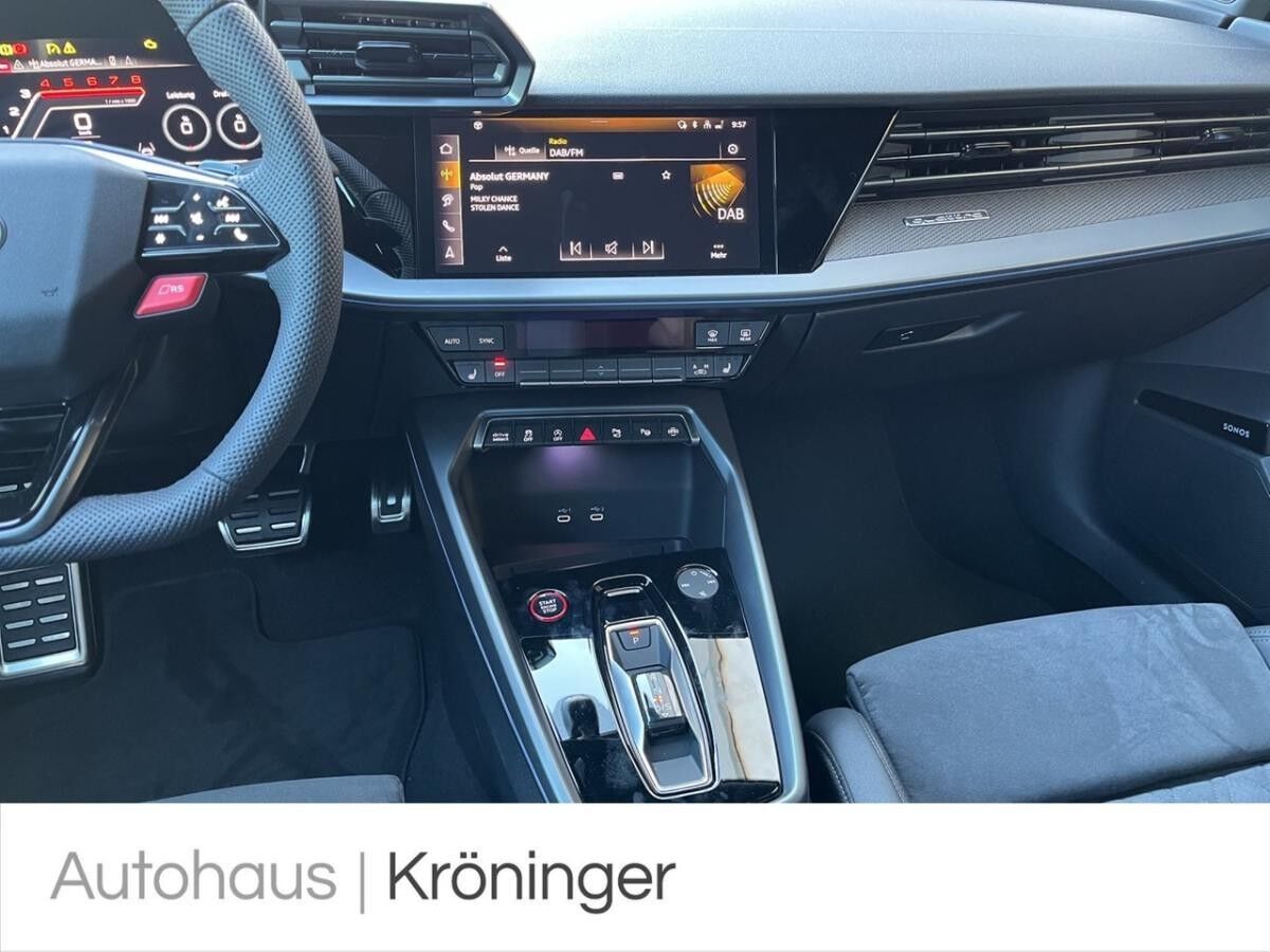 Audi RS3 Limousine 2.5 TFSI quattro HUD Sporta.