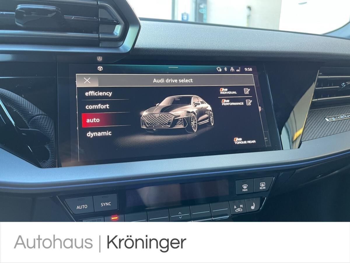 Audi RS3 Limousine 2.5 TFSI quattro HUD Sporta.