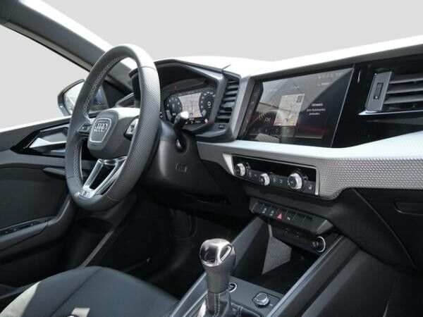 Audi A1 Sportback S line 30 TFSI S tronic / ALW