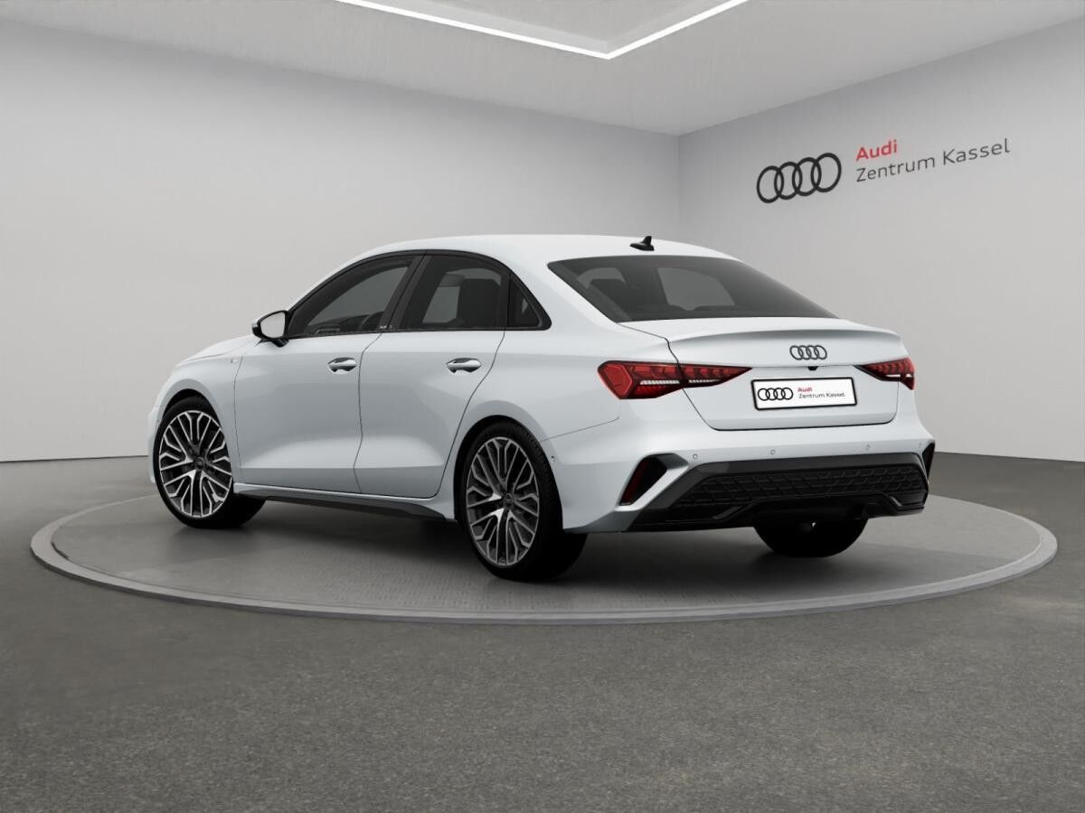 Audi A3 Limousine 35 TFSI S line Matrix LED Navi RÜ