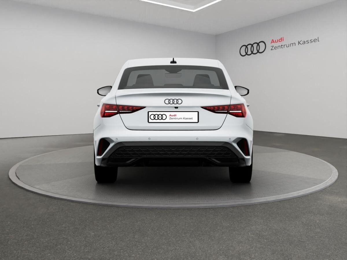 Audi A3 Limousine 35 TFSI S line Matrix LED Navi RÜ