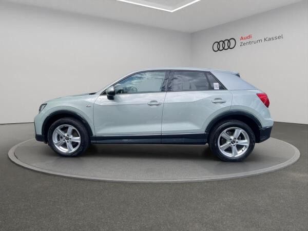 Audi Q2 30 TFSI S line LED PDC AHK CarPlay