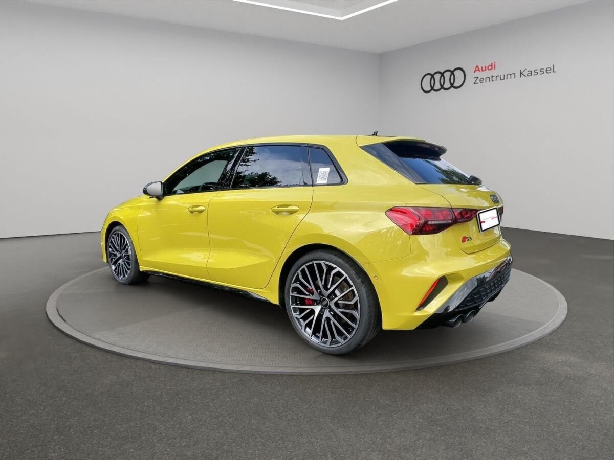 Audi S3 SB 2.0 TFSI qu. Matrix SONOS Pano HuD Kamera