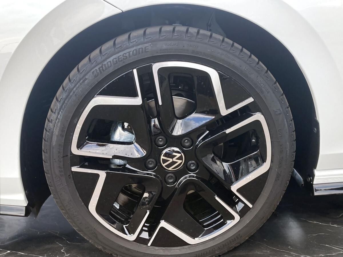 Volkswagen Golf R-Line 1,5 l TSI  AHK+KAMERA+NAVI *SOFORT VERFÜGBAR*