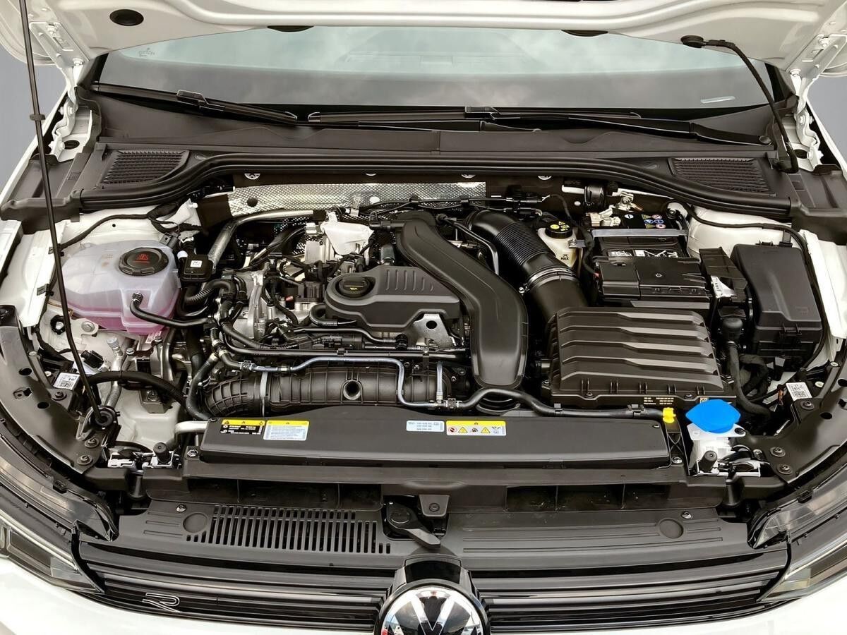 Volkswagen Golf R-Line 1,5 l TSI  AHK+KAMERA+NAVI *SOFORT VERFÜGBAR*