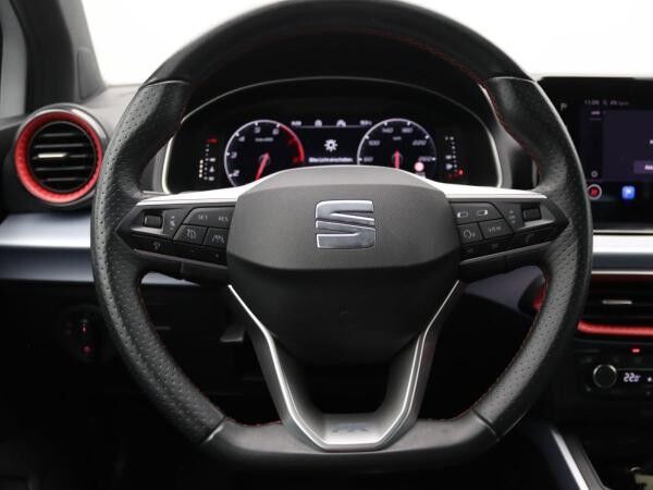 Seat Arona FR 1.5 TSI DSG / AHK, ACC, LED, Navi, SHZ
