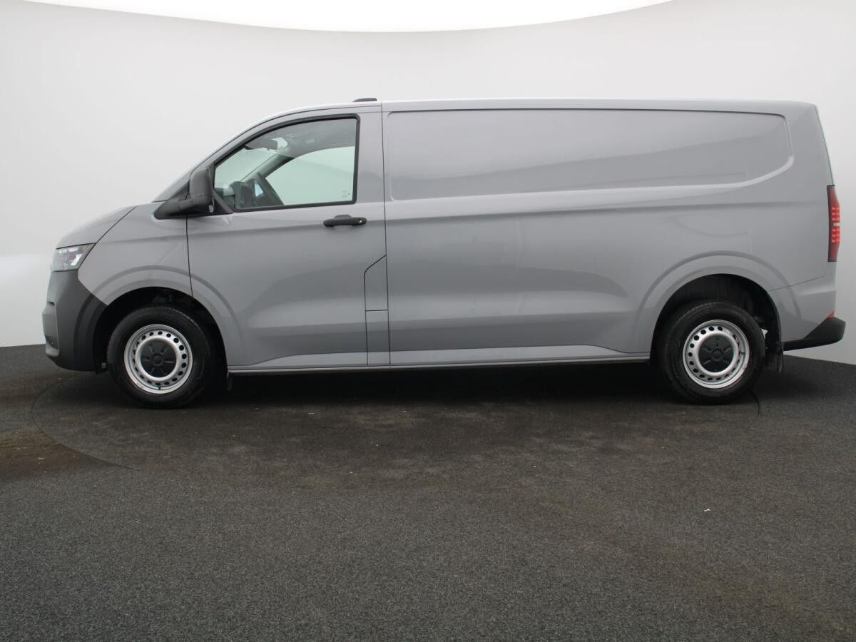 Volkswagen Transporter Kasten langer Radstand 4M / LED, RFK