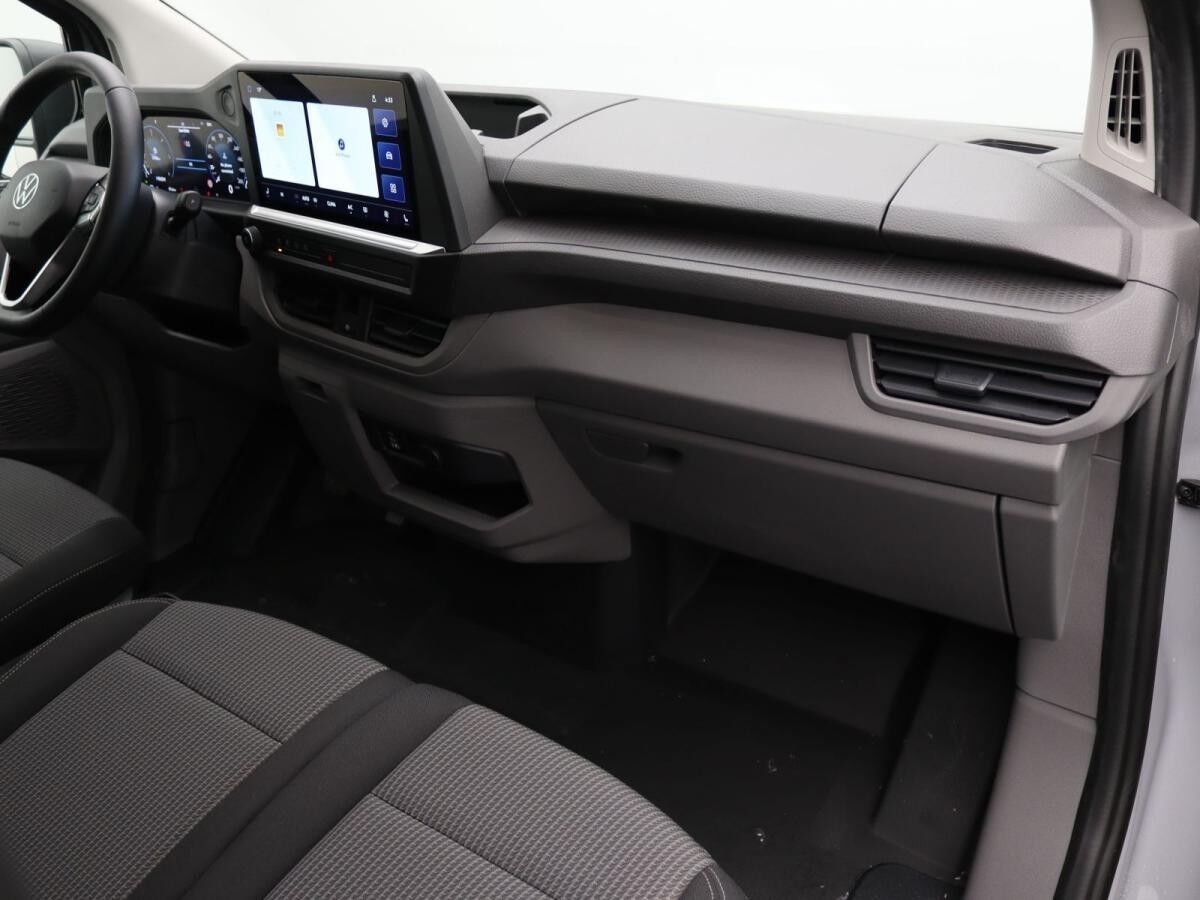 Volkswagen Transporter Kasten langer Radstand 4M / LED, RFK