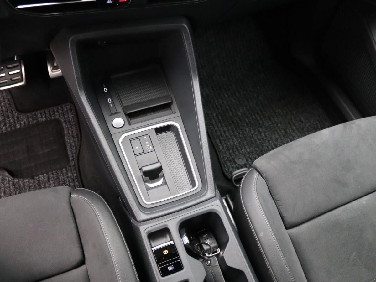 Volkswagen Caddy Maxi Style DSG / Navi, 7-Sitzer, RFK, LED