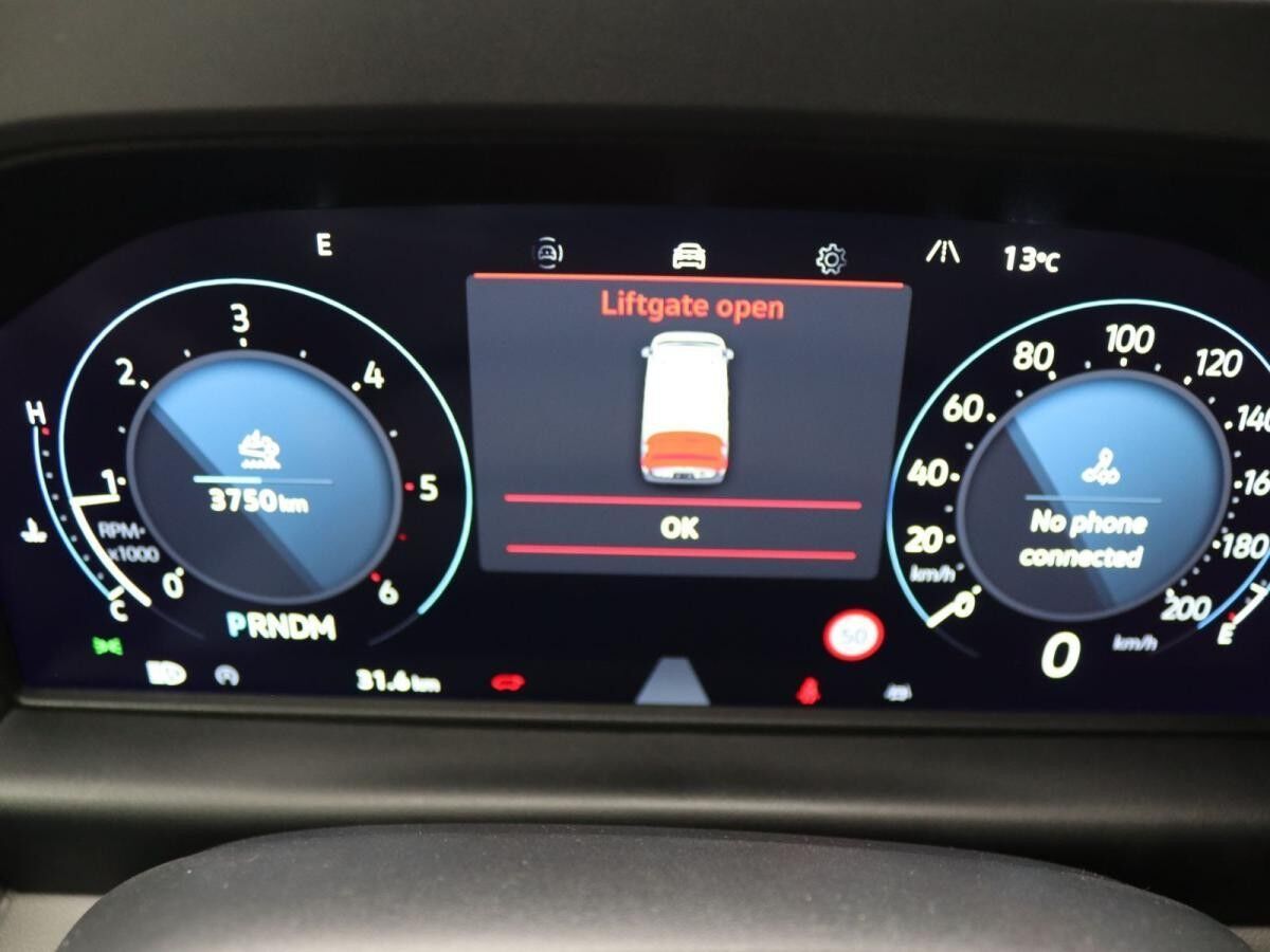 Volkswagen Transporter Kasten langer Radstand 4M / LED, RFK