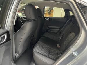 Kia Ceed 1.5T 48V DCT 140PS ULTIMATE Edition + Style Paket | SOFORT VERFÜGBAR