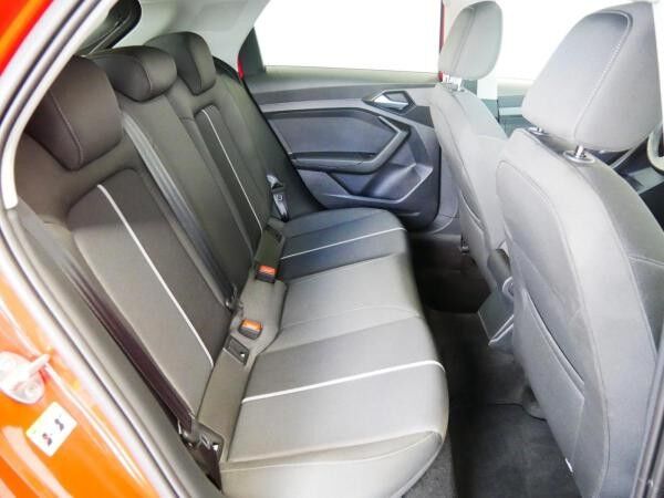 Audi A1 Sportback 25 TFSI advanced S tro. PDC GRA SHZ DAB