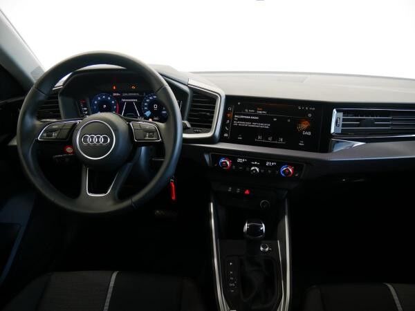 Audi A1 Sportback 25 TFSI advanced S tro. PDC GRA SHZ DAB