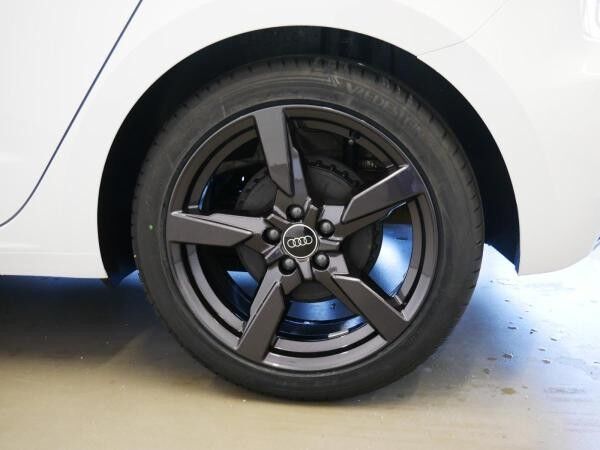 Audi A1 Sportback 25 TFSI advanced DAB PDC GRA SHZ