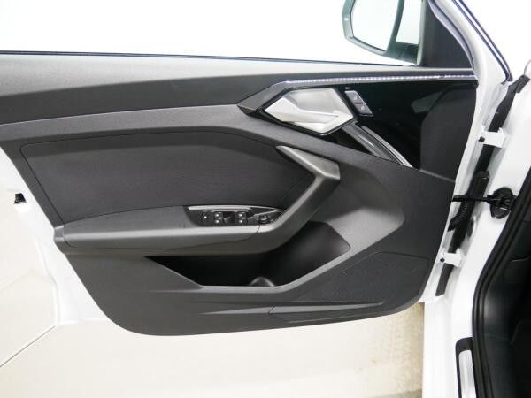 Audi A1 Sportback 25 TFSI advanced DAB PDC GRA SHZ