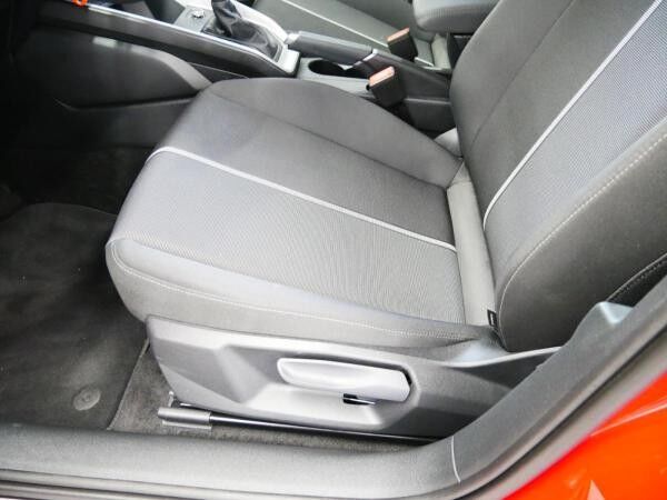 Audi A1 Sportback 25 TFSI advanced S tro. PDC GRA SHZ DAB