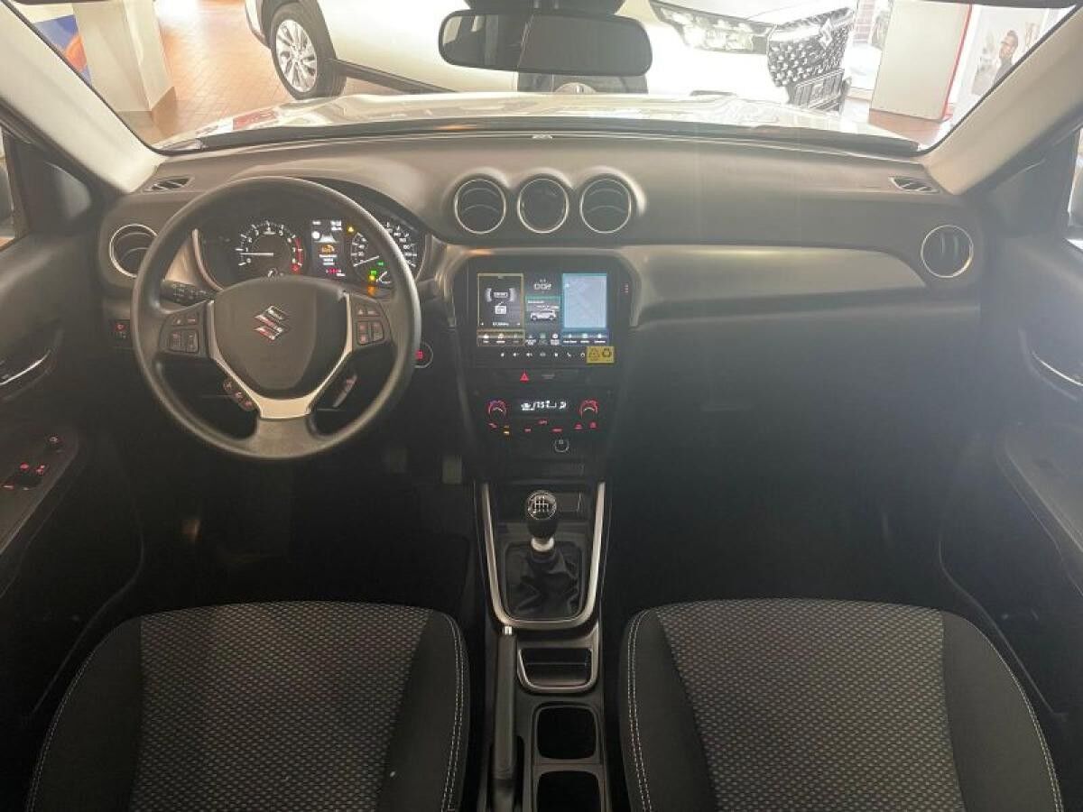 Suzuki Vitara Club Model 2025 SUV 129PS ❤️ HYBRID ⏱ Keyless, Tempomat, Navi, R-Cam, App Link kabellos❗❗❗❗
