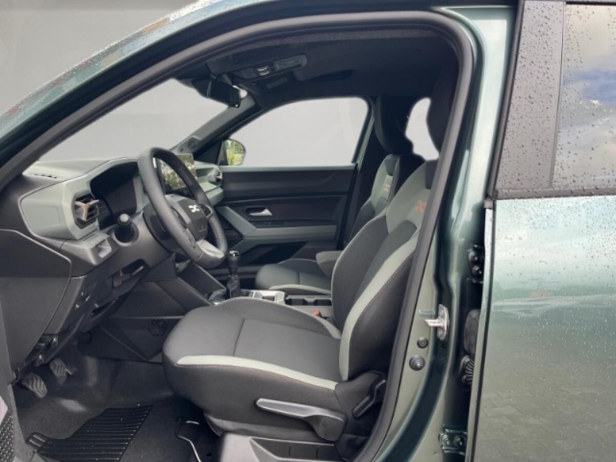 Dacia Duster Extreme Mild Hybrid 130 *360 GRAD KAMERA*SHZ*KEYCARD-HANDSFREE* uvm.