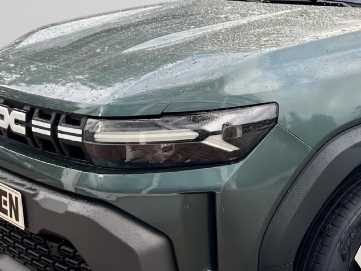 Dacia Duster Extreme Mild Hybrid 130 *360 GRAD KAMERA*SHZ*KEYCARD-HANDSFREE* uvm.