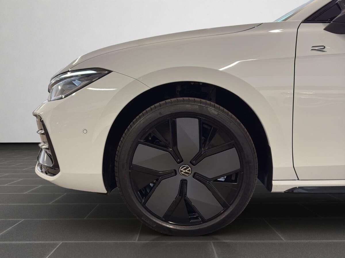 Volkswagen Passat Variant R-Line 2.0 TDI 4MOT DSG SIGNATURE