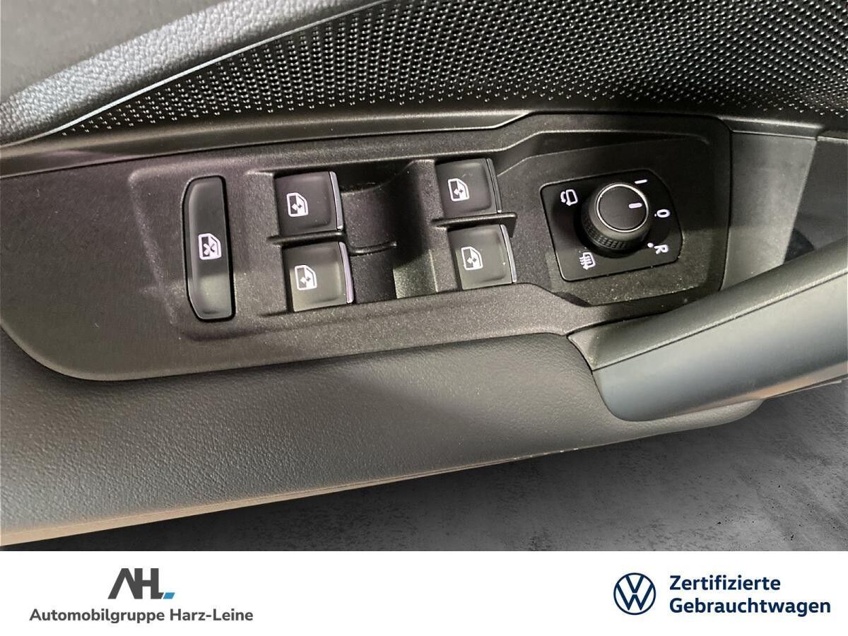 Volkswagen Tayron 1.5 eHybrid R-Line Black Style AHK Pano RFK HuD Volkswagen Tayron 1.5 eHybrid R-Line Black Style AHK Pano RFK HuD