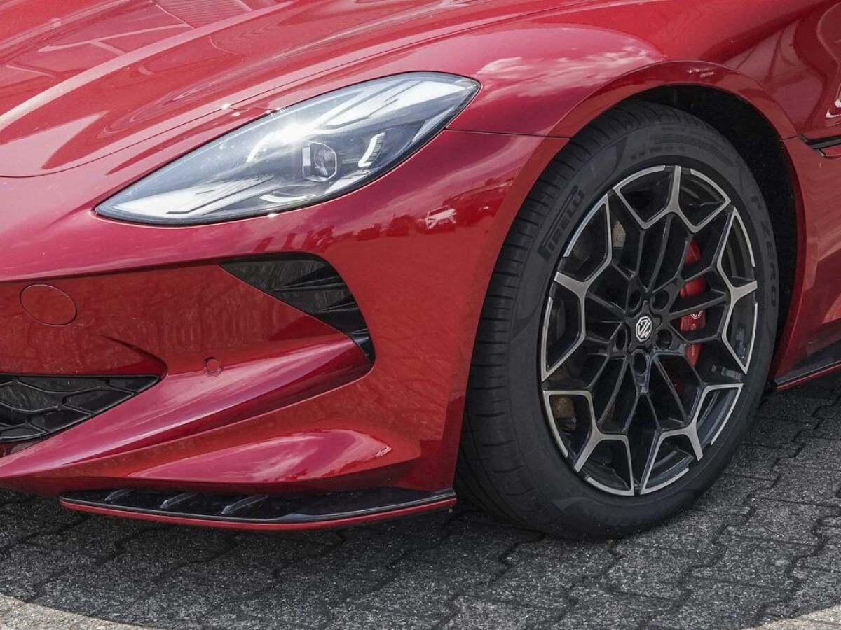 MG Cyberster ⚡ Der vollelektrische Roadster der Zukunft!⚡