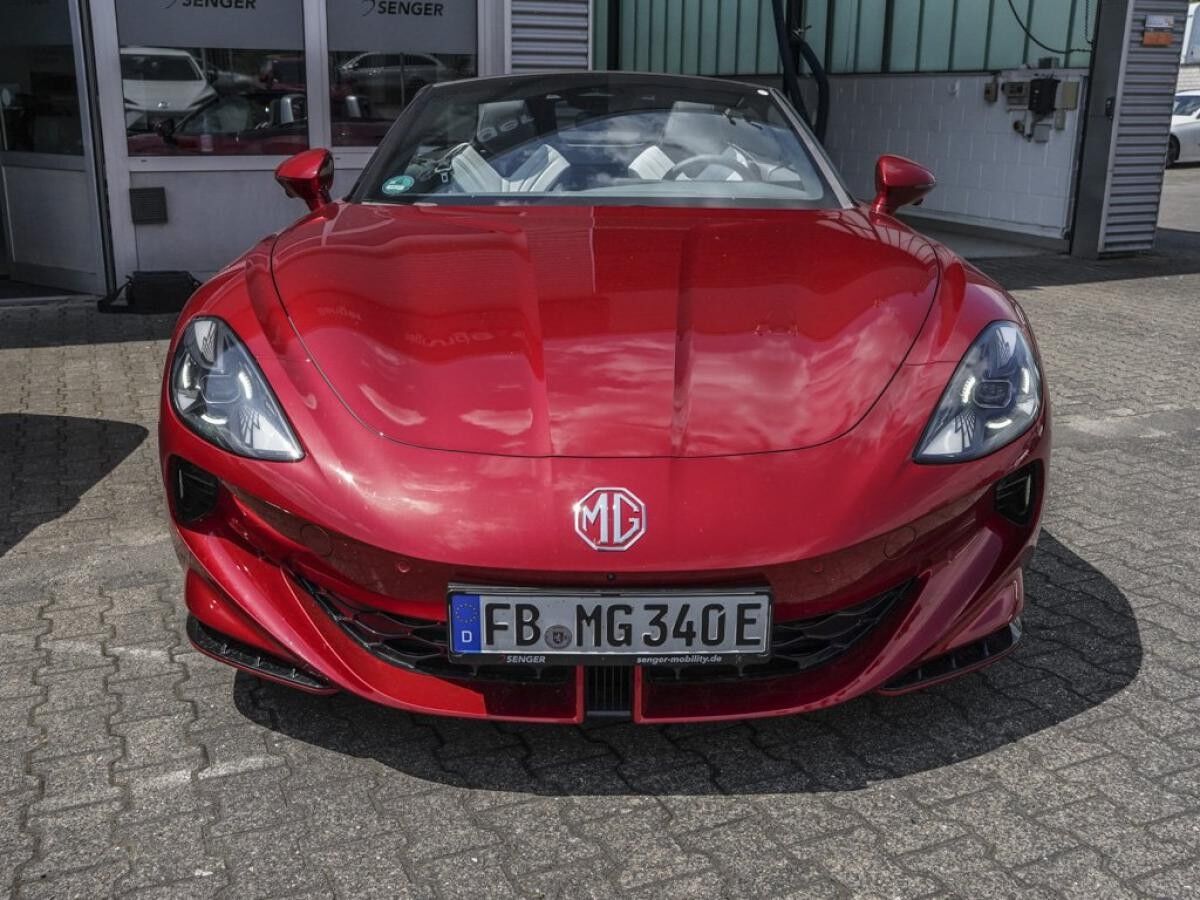 MG Cyberster ⚡ Der vollelektrische Roadster der Zukunft!⚡
