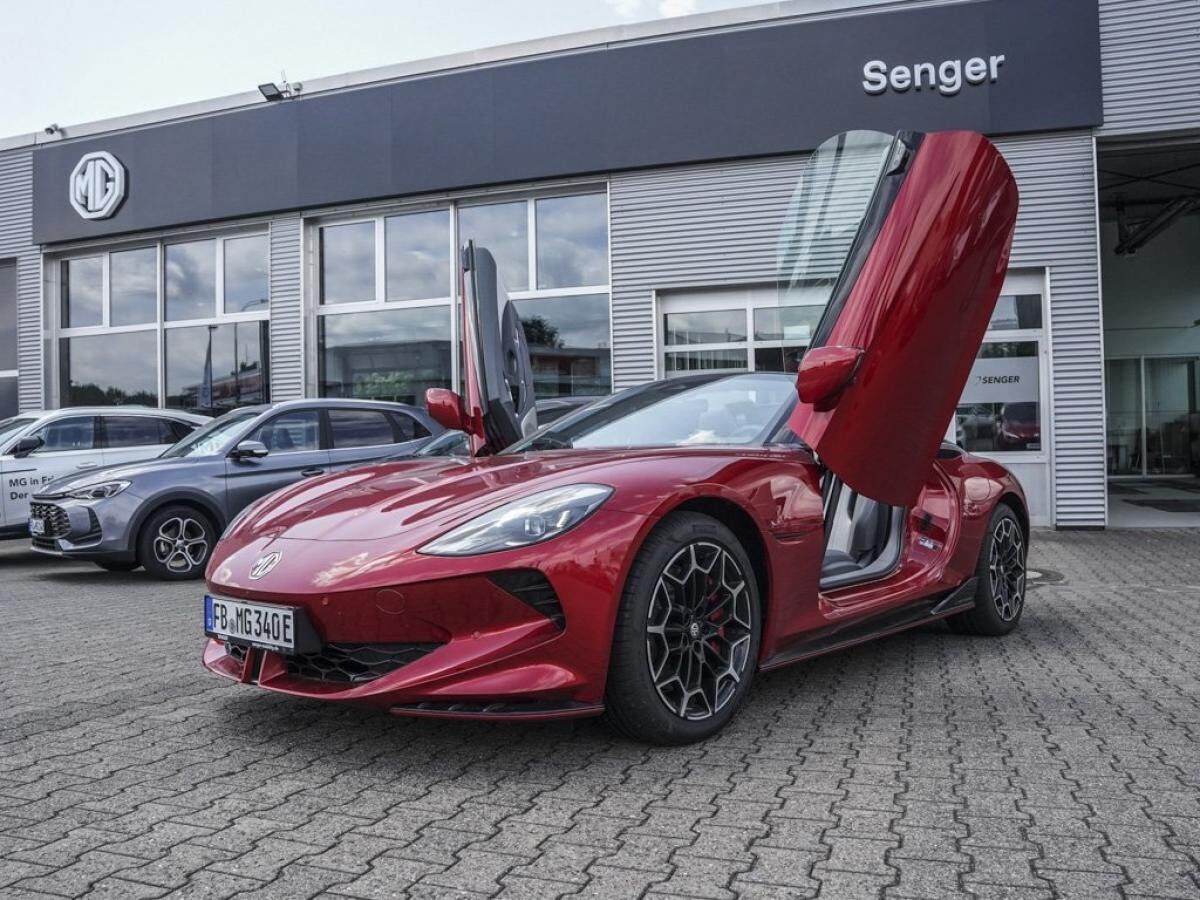 MG Cyberster ⚡ Der vollelektrische Roadster der Zukunft!⚡