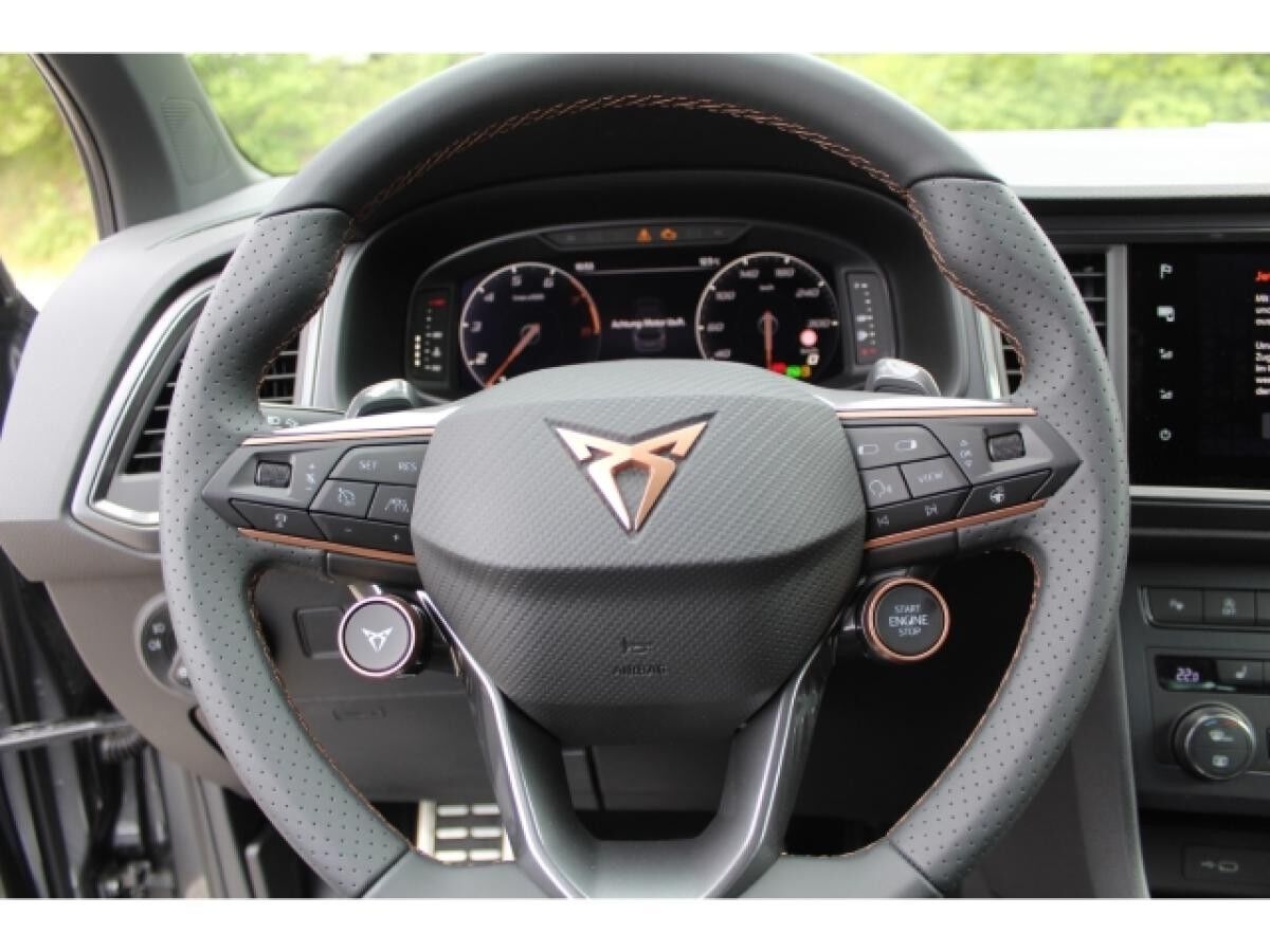 Cupra Ateca 2.0 TSI DSG 4Drive VZ NAVI AHK 360 KAMERA DCC SHZ 19