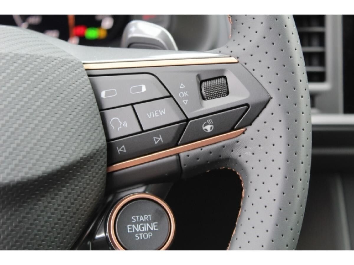 Cupra Ateca 2.0 TSI DSG 4Drive VZ NAVI AHK 360 KAMERA DCC SHZ 19