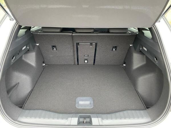 Ford Explorer 77kWh Extended Range RWD