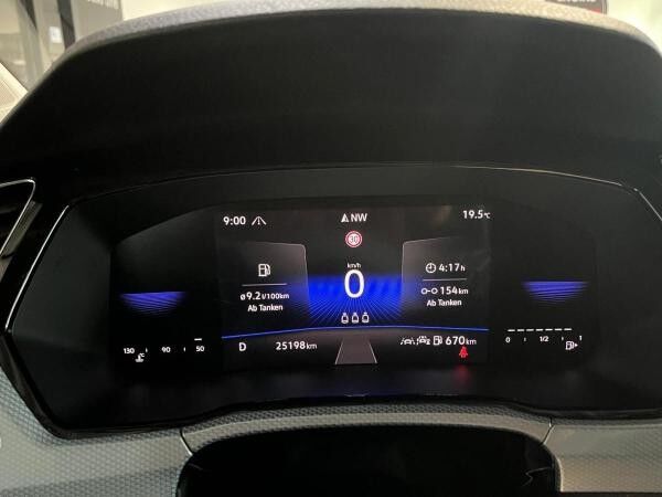 Volkswagen Touran GOAL 1.5 TSI*AHK*CAM*IQ-LIGHT*SHZ*DSG*ACC