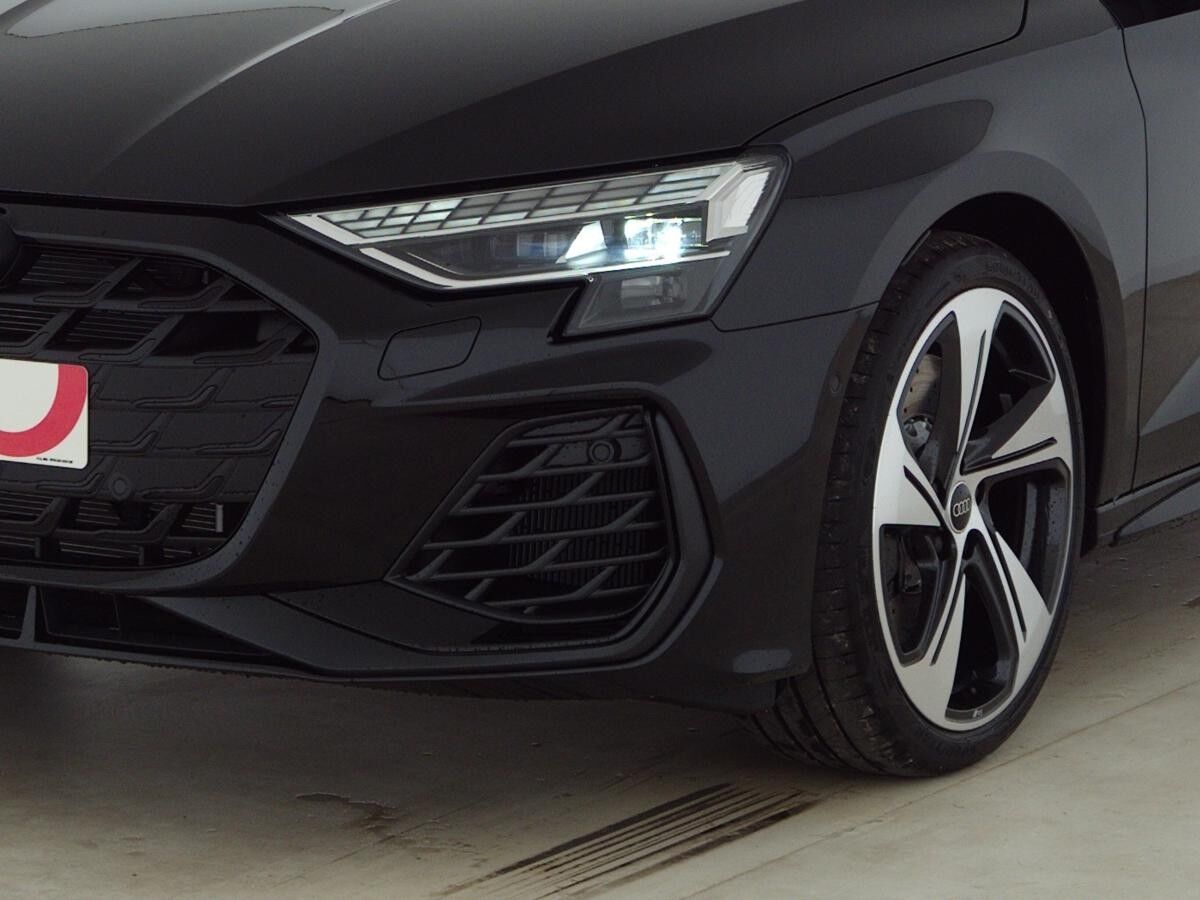 Audi S3 Sportback 5JGar SONOS HuD 19 Matrix