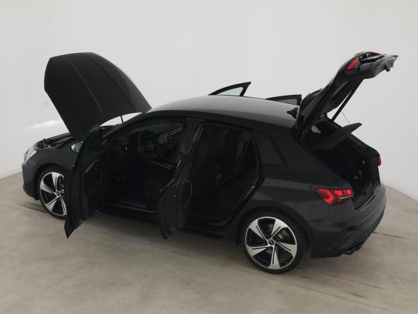 Audi S3 Sportback 5JGar SONOS HuD 19 Matrix