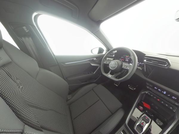 Audi S3 Sportback 5JGar SONOS HuD 19 Matrix