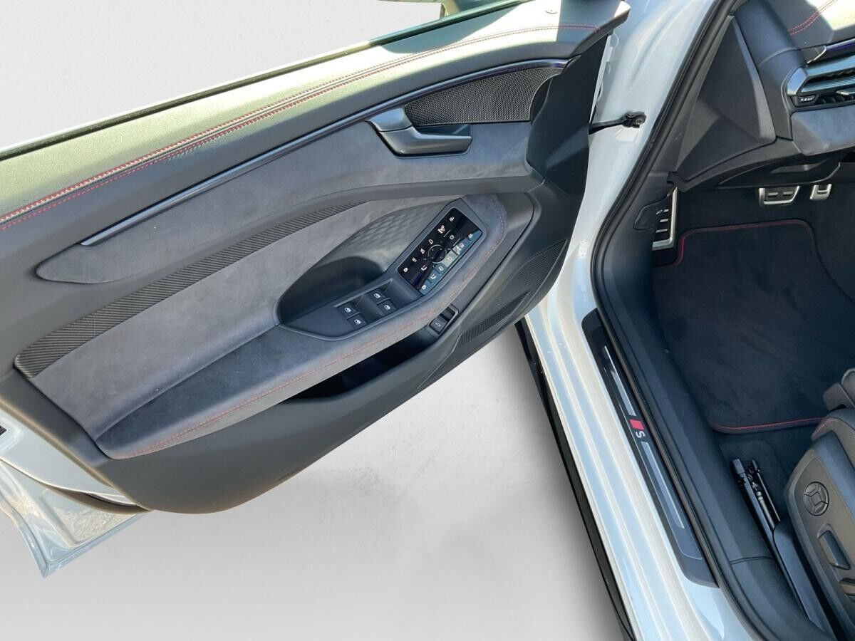 Audi A6 Avant TFSI quattro S-line Tech Pro B&O Pano HUD Audi A6 Avant TFSI quattro S-line Tech Pro B&O Pano HUD