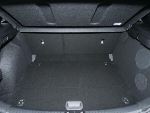 Kia Ceed 1.5T 48V DCT 140 ULTIMATE STYLE JBL