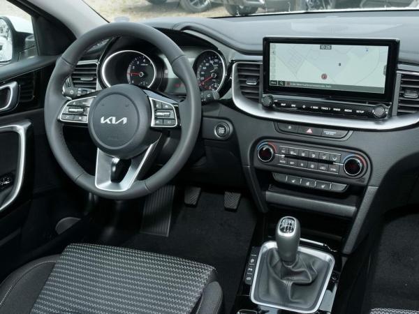 Kia Ceed 1.0T 100 ULTIMATE Navi Tempomat Sitzhzg PDC