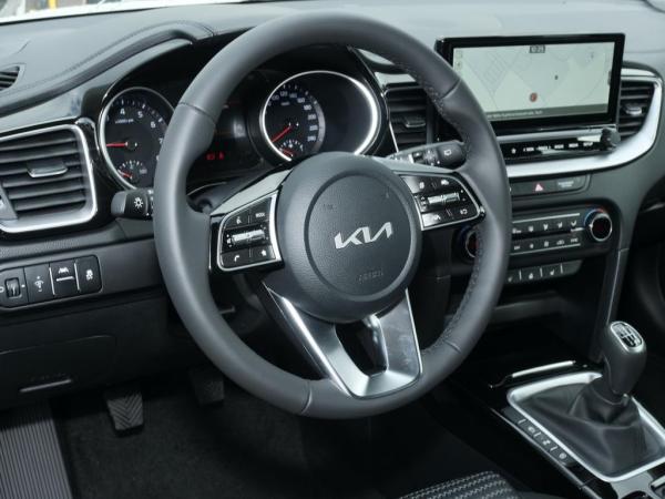Kia Ceed 1.0T 100 ULTIMATE Navi Tempomat Sitzhzg PDC