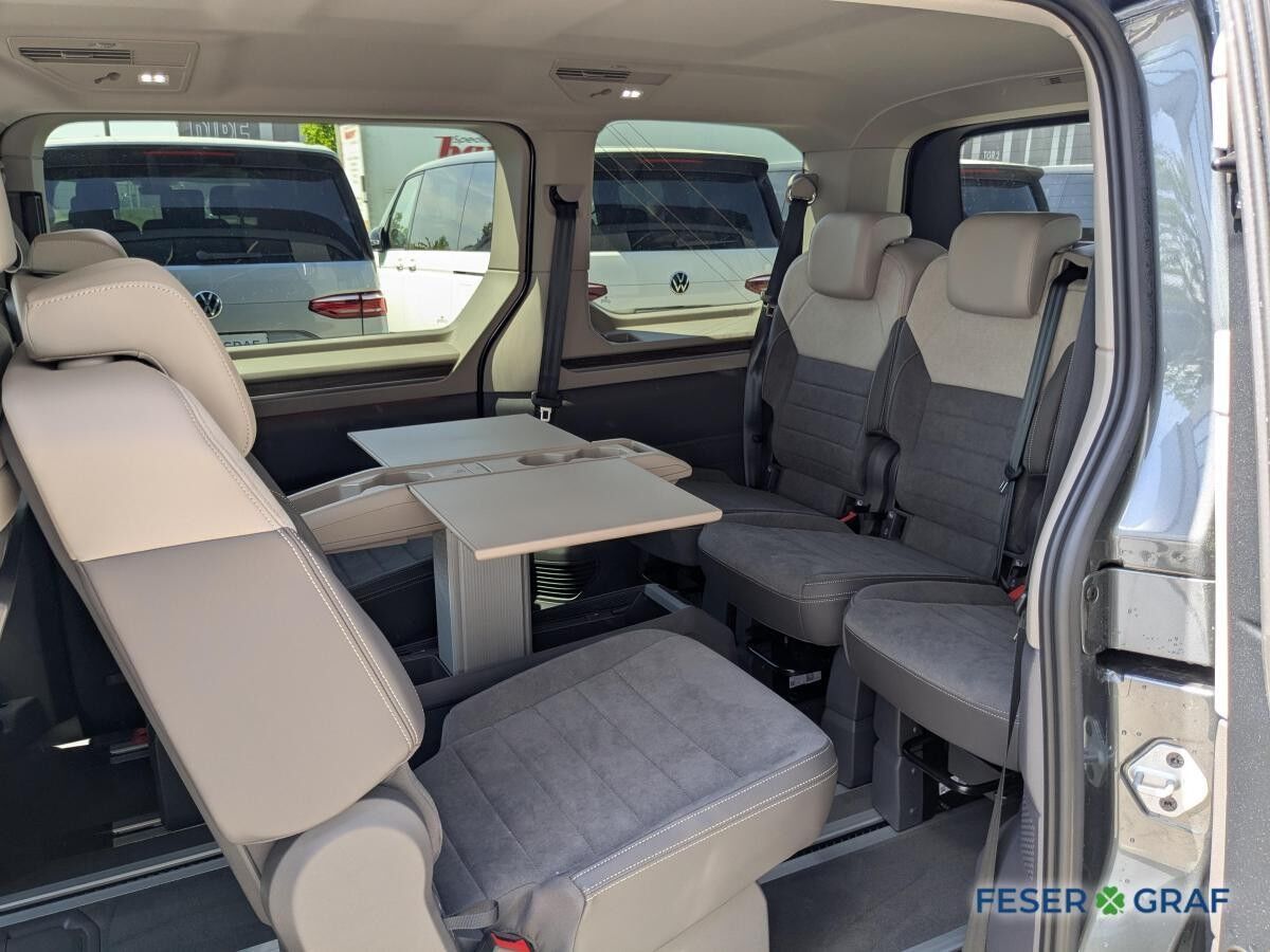 Volkswagen T7 Multivan 2,0 l TDI Style KR AHK elektr. Türen