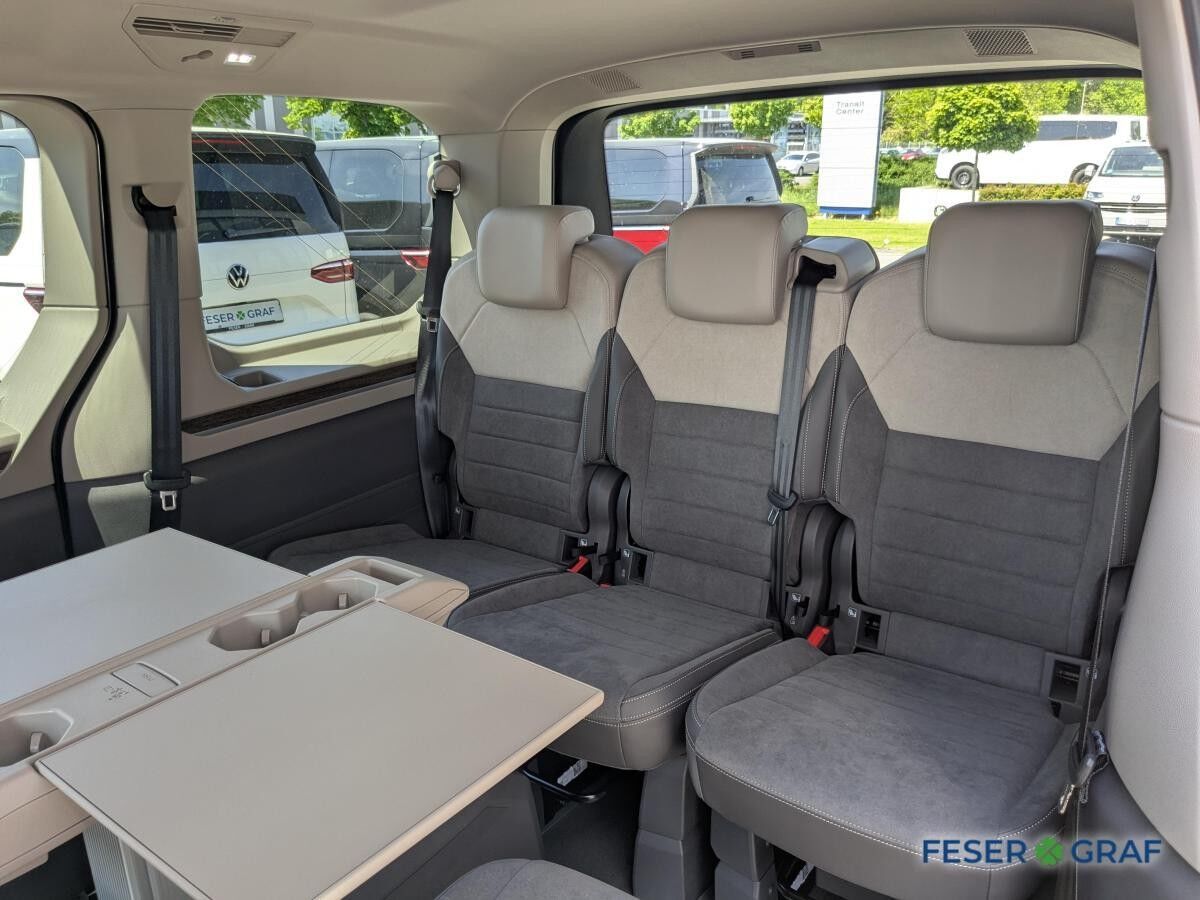 Volkswagen T7 Multivan 2,0 l TDI Style KR AHK elektr. Türen