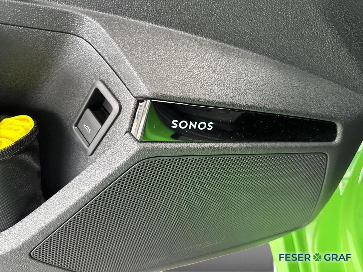 Audi RS3 Limousine qu S-tro. +PANO+MATRIX+280 km/h+SO